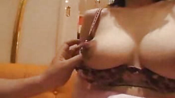 رجل آسيوي على نحو سلس وحلق الأنف افلام سكس اجنبي مدبلج عربي إلى أخمص القدمين مع بيضة صغيرة 4 بوصة