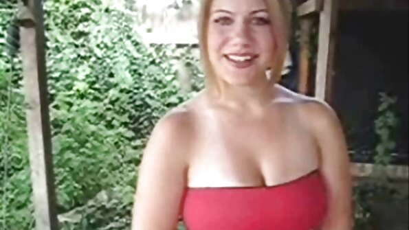 مطيع مقاطع سكس اجنبي مترجم متعة على الأريكة فتاتي ضربات لي